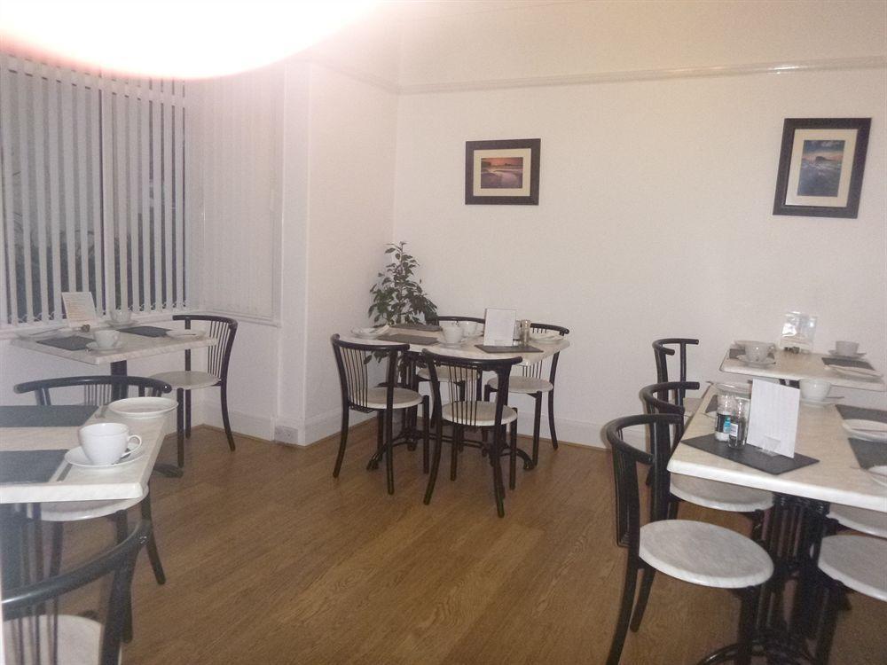 Hotel Oasis House Falmouth Esterno foto
