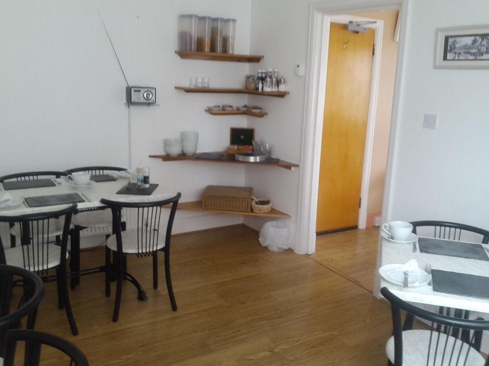 Hotel Oasis House Falmouth Esterno foto