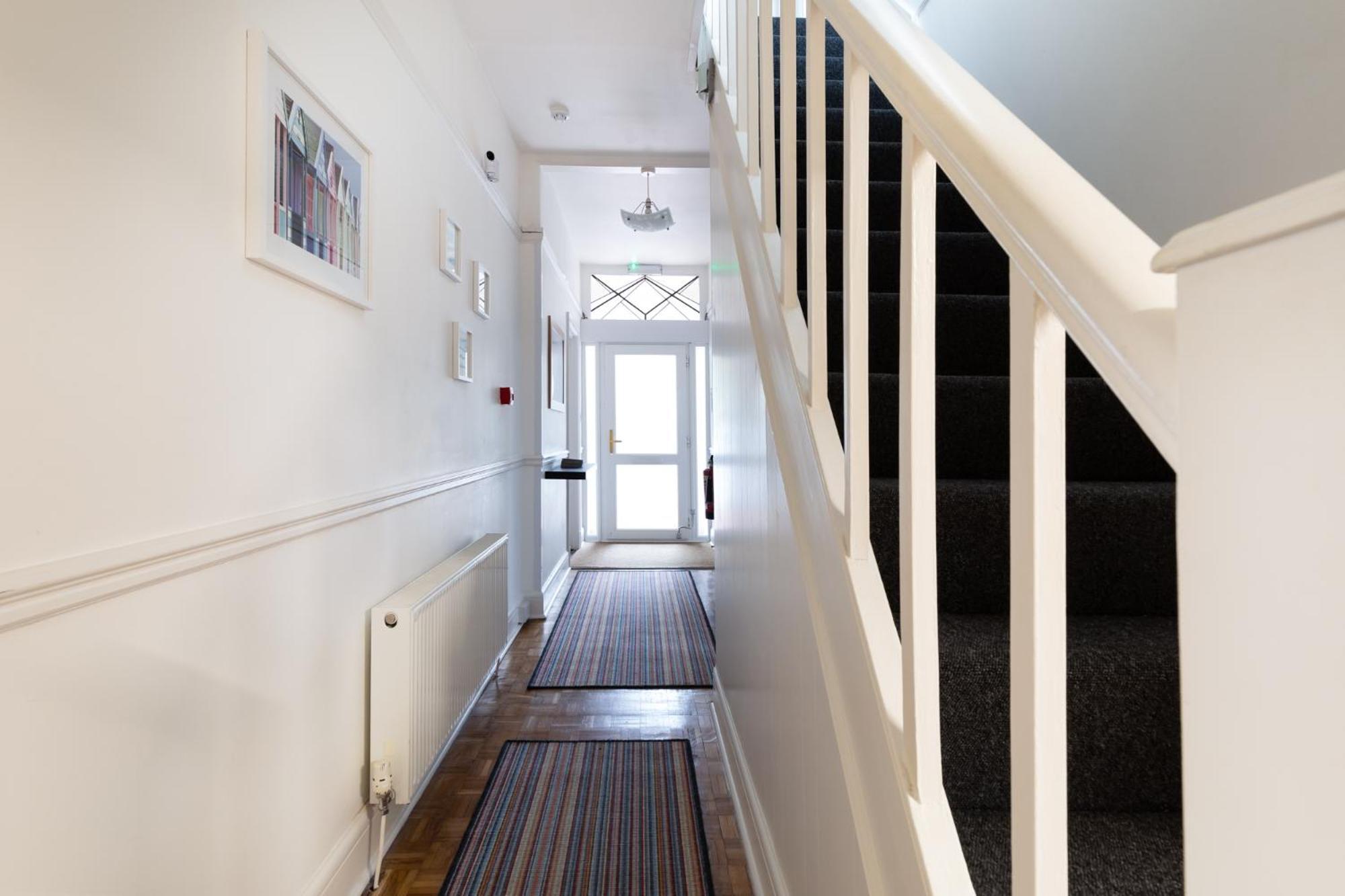 Hotel Oasis House Falmouth Esterno foto